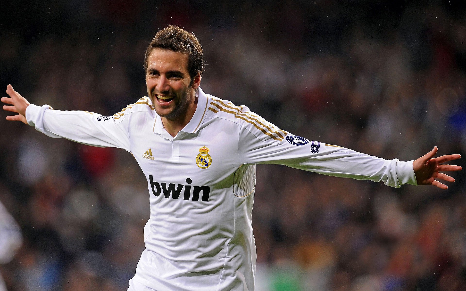 中国足球缺乏欧洲联赛球员代表呈现发展断层,中国男足欧洲